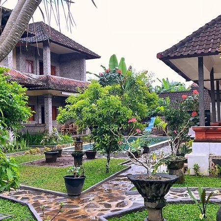 Gusti Home Stay Ubud Екстериор снимка