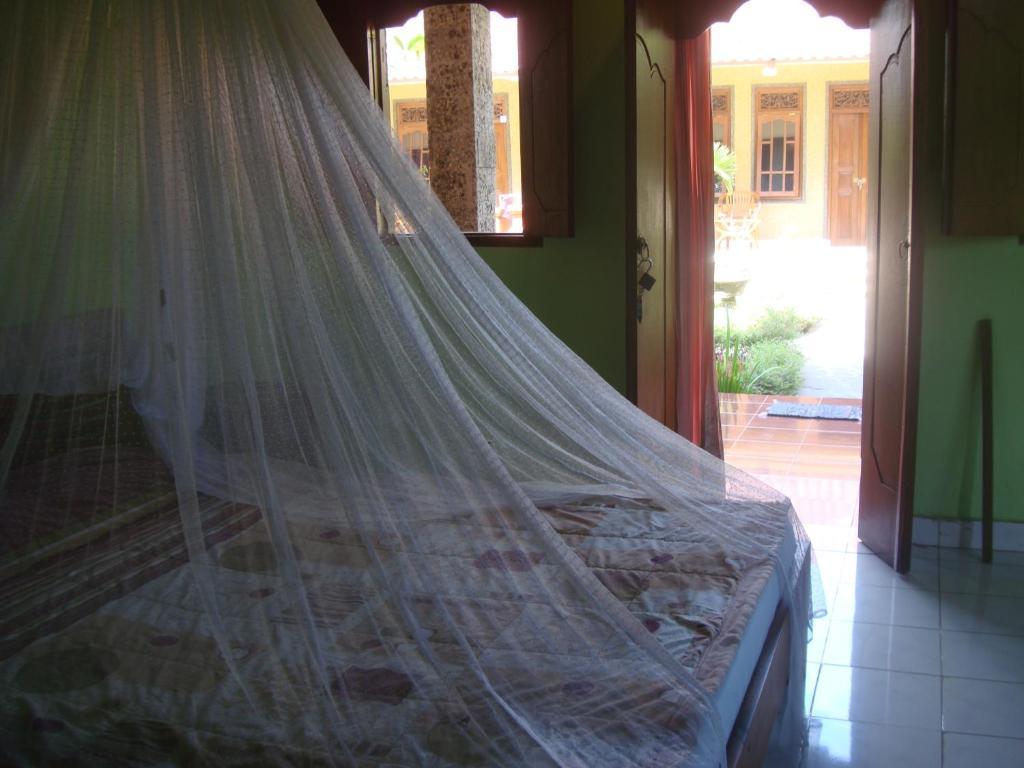 Gusti Home Stay Ubud Стая снимка