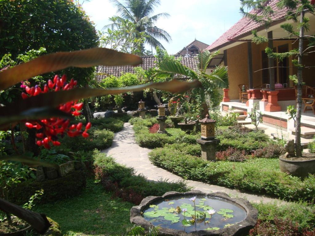 Gusti Home Stay Ubud Стая снимка
